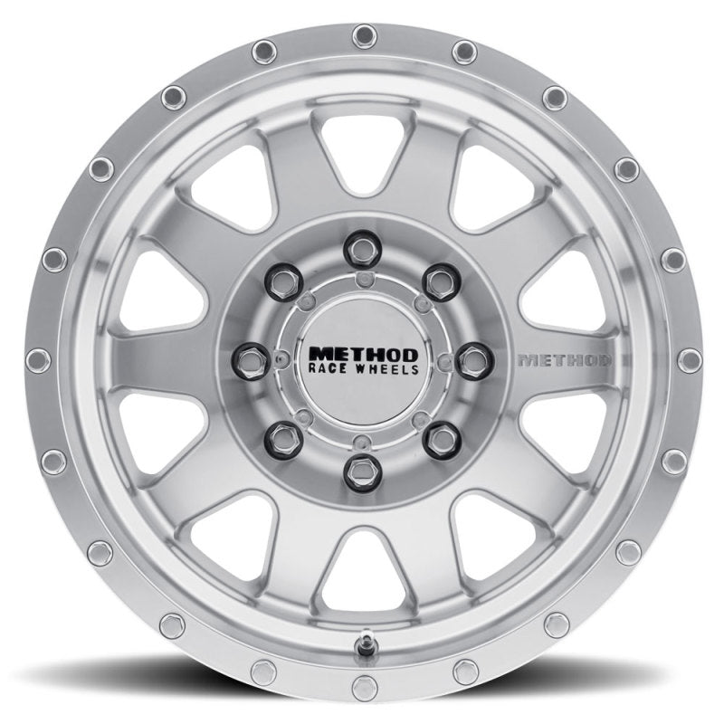 Method Mr301 The Standard 18x9 +18mm Offset 8x6.5 130.81mm CB Machined/Clear Coat Wheel - Mammoth Racing -