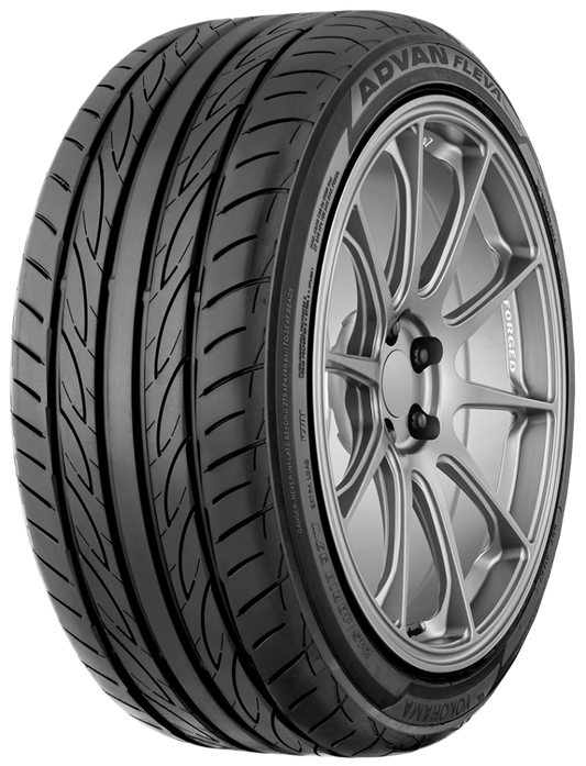 Yokohama Advan Fleva V701 Tire - 245/40R20 99W