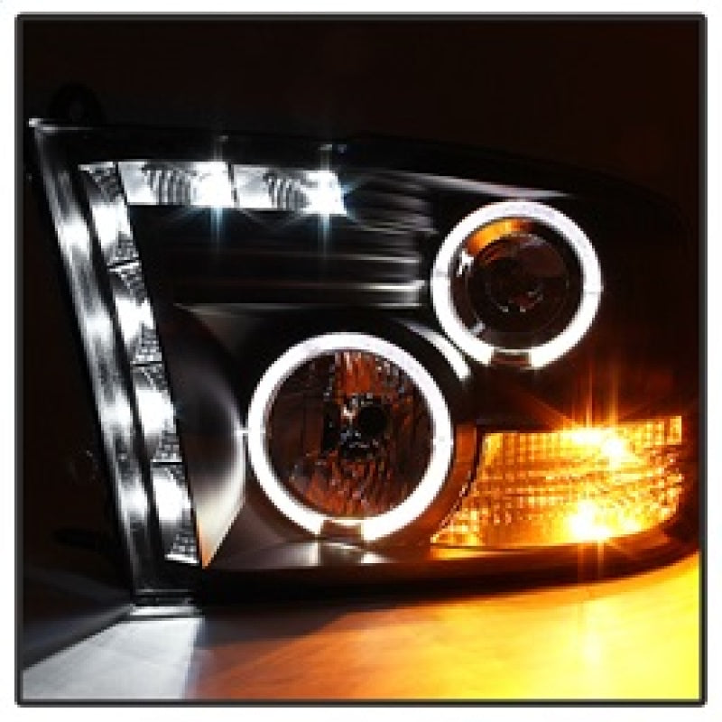 Spyder Dodge Ram 1500 09-14 10-14 Projector Headlights Halogen- LED Halo LED - Blk PRO-YD-DR09-HL-BK - Mammoth Racing -