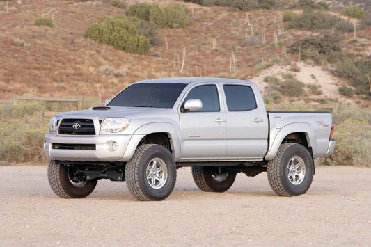 Fabtech 05-14 Toyota Tacoma 4wd/ 2WD 6 Lug Models Only 6in Basic Sys w/Perf Shks