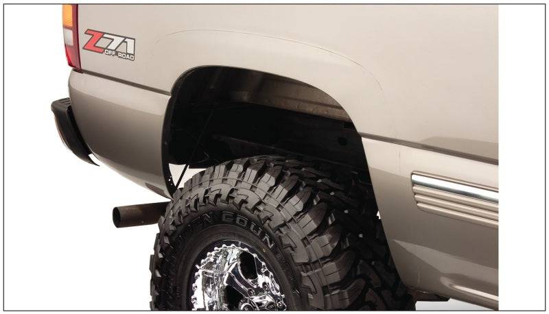 Bushwacker 07-07 Chevy Silverado 1500 Classic Fleetside Extend-A-Fender Style Flares 4pc - Black - Mammoth Racing -