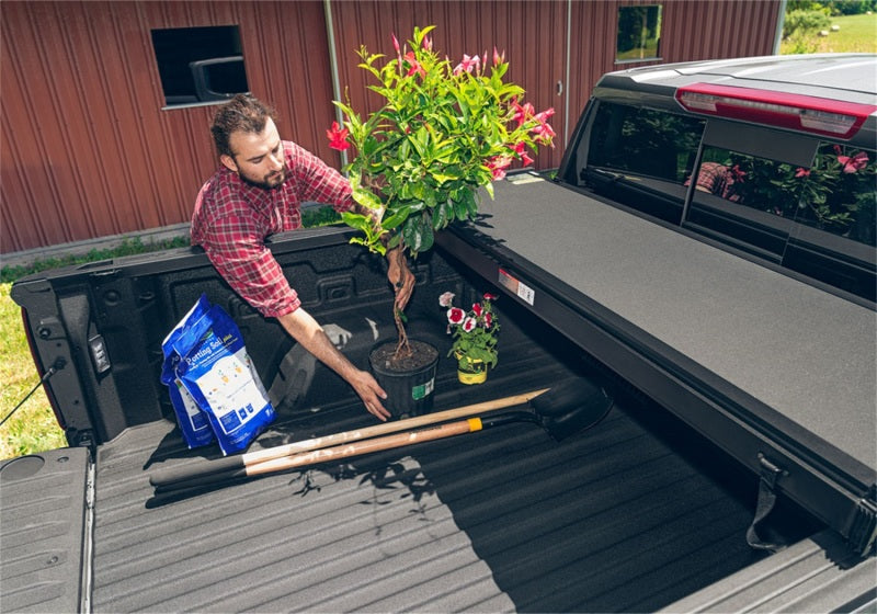 Extang 2023 Chevy/GMC Canyon/Colorado (5ft. 2in. Bed) Solid Fold ALX - My Store