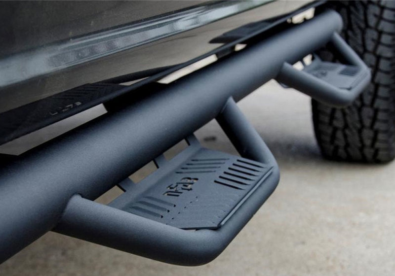 N-Fab Podium LG 15.5-17 Dodge Ram 1500 Quad Cab - Tex. Black - 3in - Mammoth Racing -