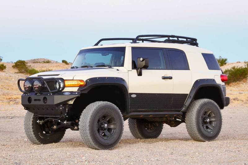 Fabtech 10-13 Toyota FJ 4WD 6in Basic Sys w/Rr Dlss Shks - Mammoth Racing -