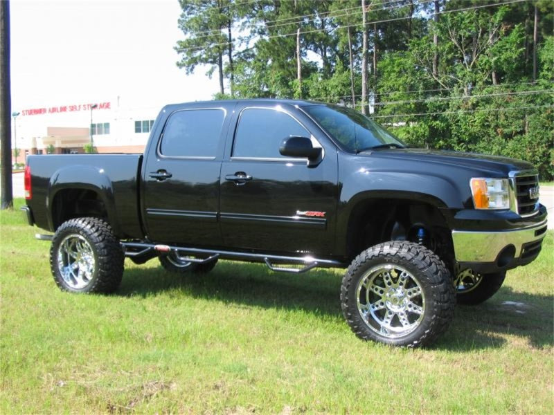 N-Fab Nerf Step 07-13 Chevy-GMC 1500 Crew Cab 5.7ft Bed - Gloss Black - Bed Access - 3in - Mammoth Racing -