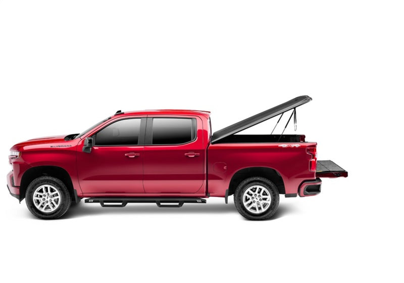 UnderCover 19-20 Chevy Silverado 1500 5.8ft SE Bed Cover - Black Textured - Mammoth Racing -