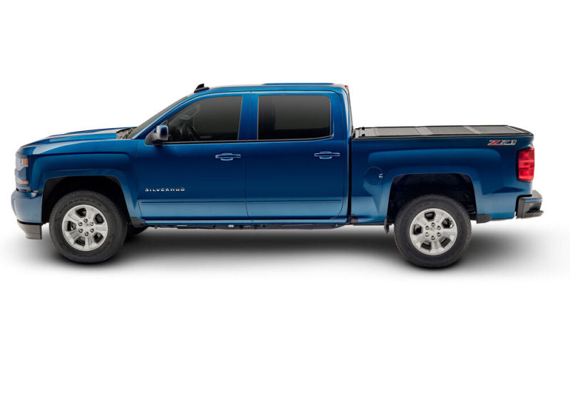 UnderCover 07-13 Chevy Silverado 1500 5.8ft Flex Bed Cover - Mammoth Racing -