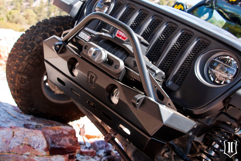 Icon 2018+ Jeep Wrangler JL / 2020+ Jeep Wrangler JT Pro Series Front Bumper w/Bar/Tabs - Mammoth Racing -