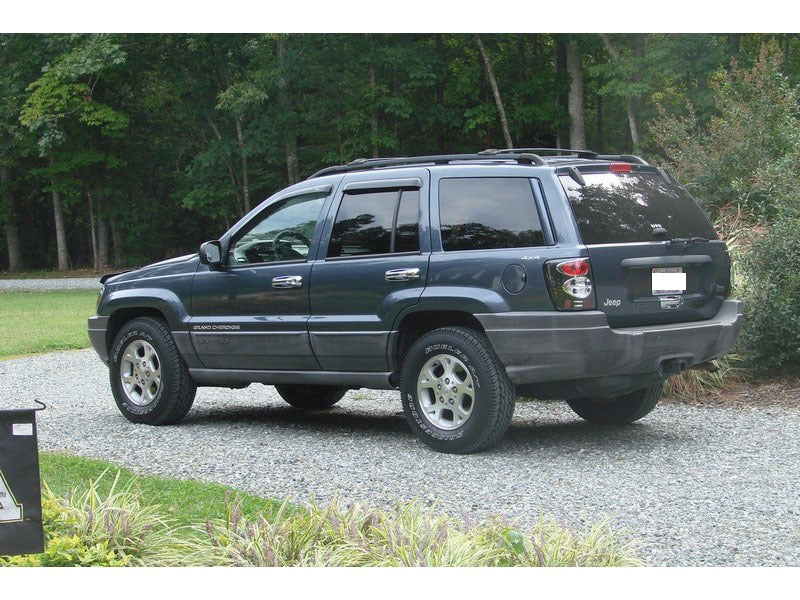 Spyder Jeep Grand Cherokee 05-06 Euro Style Tail Lights Black ALT-YD-JGC05-BK - Mammoth Racing -