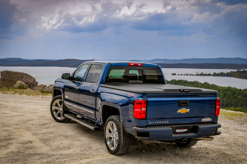 UnderCover 15-20 Chevy Colorado/GMC Canyon 5ft Elite Bed Cover - Black Textured - Mammoth Racing -