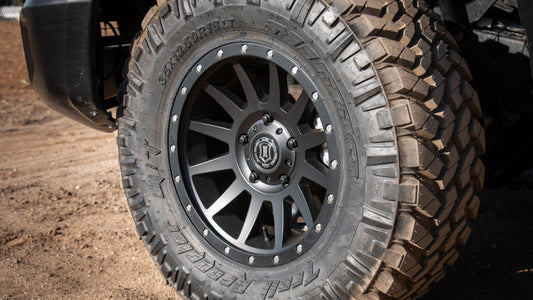 Icon Compression 18x9 6x5.5 0mm Offset 5in BS Satin Black Wheel