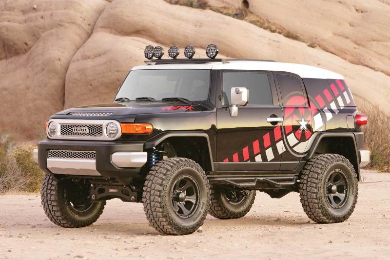 Fabtech 06-09 Toyota FJ 4WD 6in Perf Sys w/Dlss 2.5C/Os & Rr Dlss - Mammoth Racing -