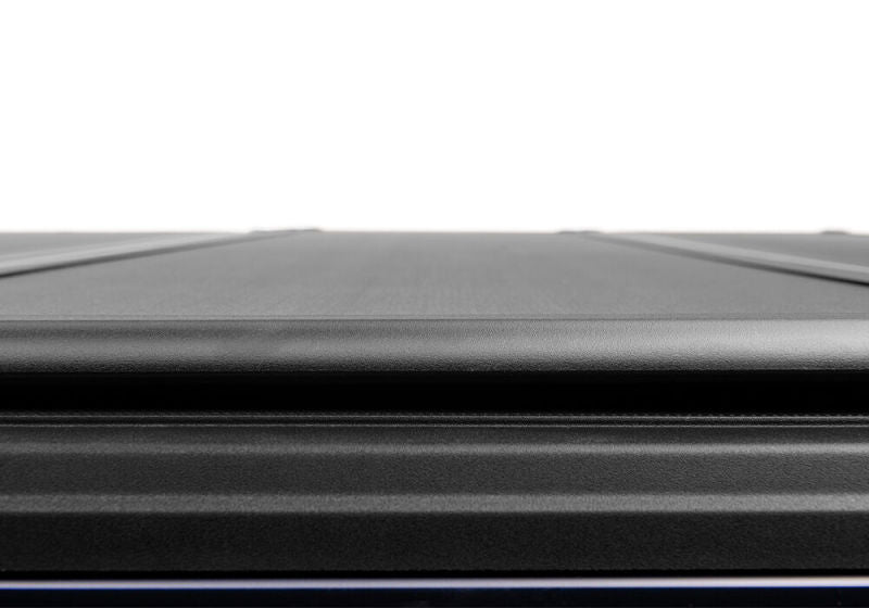 UnderCover 17-21 Ford Super Duty 6.75ft Triad Bed Cover - Mammoth Racing -