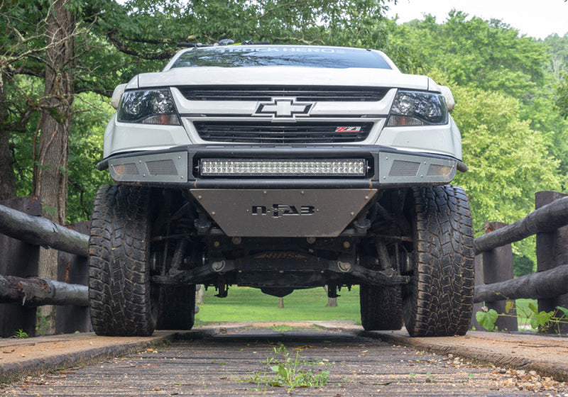 N-Fab M-RDS Front Bumper 15-17 Chevy Colorado - Tex. Black w/Silver Skid Plate - Mammoth Racing -