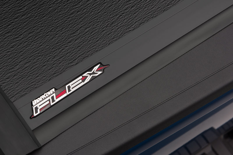 UnderCover 07-13 Chevy Silverado 1500 5.8ft Flex Bed Cover - Mammoth Racing -