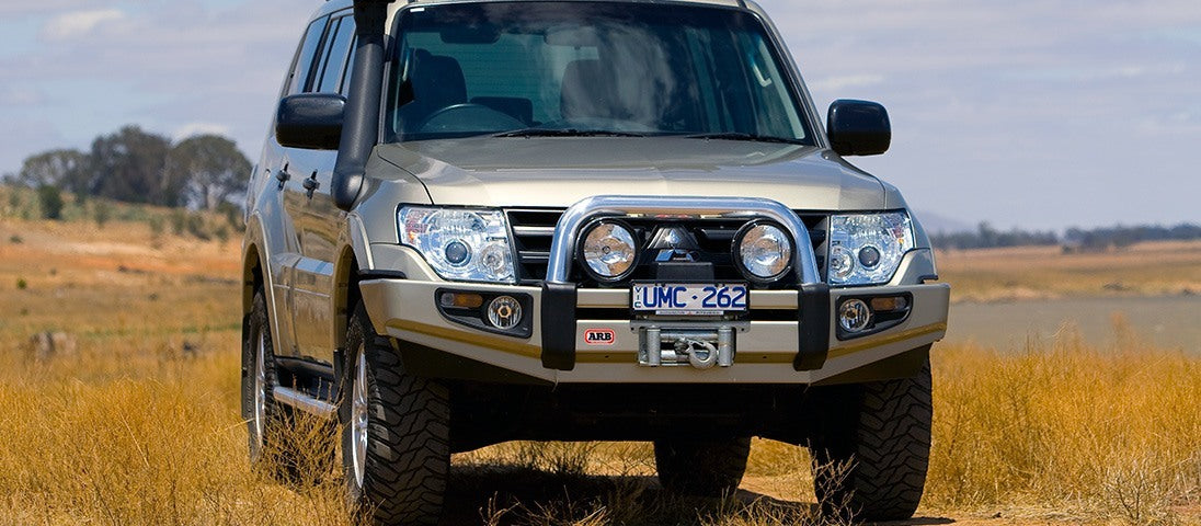 ARB Sahara Deluxe Bar Ns Pajero - Mammoth Racing -