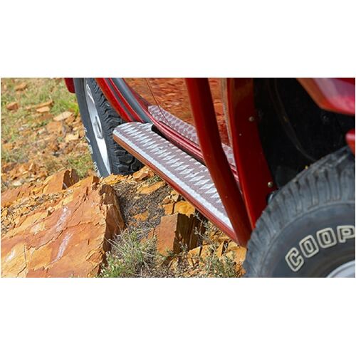 ARB Deluxe Side Rail & Step Triton Dc 06On - Mammoth Racing -