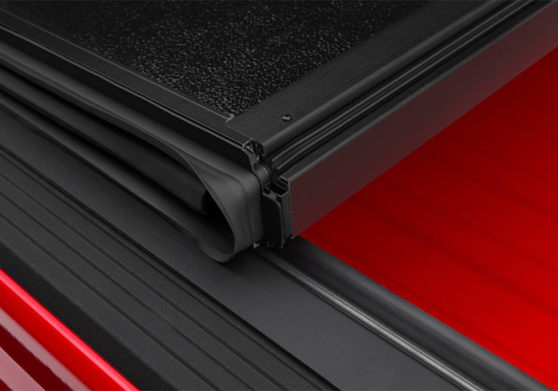 UnderCover 2020 Jeep Gladiator 5ft Flex Bed Cover - Mammoth Racing -