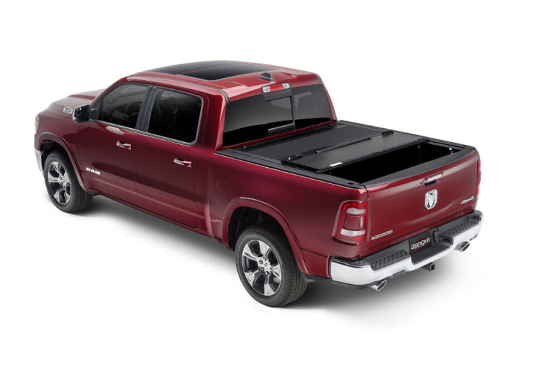 UnderCover 09-18 Ram 1500 (w/o Rambox) (19-20 Classic) 5.7ft Armor Flex Bed Cover - Black Textured - Mammoth Racing -