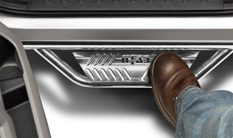 N-Fab Podium SS 15-18 GMC/Chevy Canyon/Colorado Crew Cab SRW - Polished Stainless - Cab Length - 3in - Mammoth Racing -
