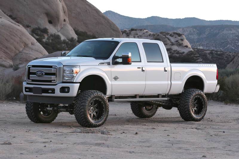 Fabtech 11-16 Ford F250/350 4WD 8in 4Link Sys w/4.0 R/R & 2.25 & Rr Lf Sprngs - Mammoth Racing -