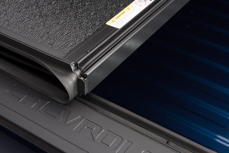 UnderCover 04-12 Chevy Colorado/GMC Canyon 6ft Flex Bed Cover - Mammoth Racing -