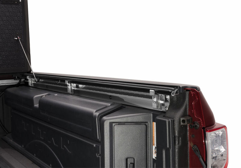 UnderCover 05-17 Suzuki Equator (w/ Utili-Track System) 6ft Flex Bed Cover - Mammoth Racing -