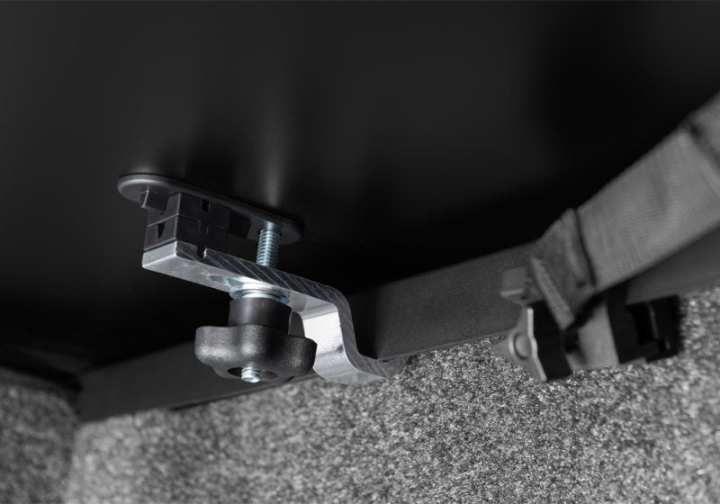 UnderCover 08-16 Ford Super Duty 6.75ft Triad Bed Cover - Mammoth Racing -