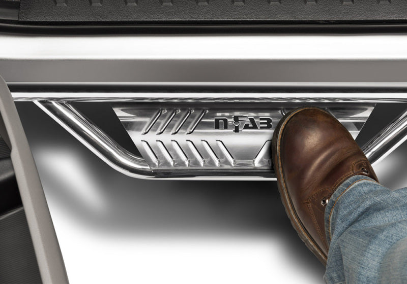 N-Fab Podium SS 07-17 Toyota Tundra CrewMax - Polished Stainless - 3in - Mammoth Racing -