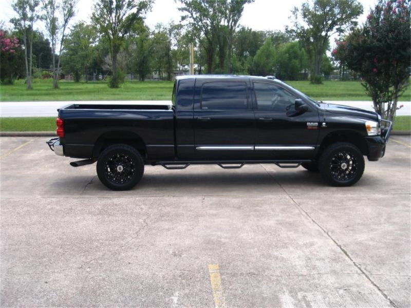 N-Fab Nerf Step 06-09 Dodge Ram 1500/2500/3500 Mega Cab 6.4ft Bed - Gloss Black - Bed Access - 3in - Mammoth Racing -