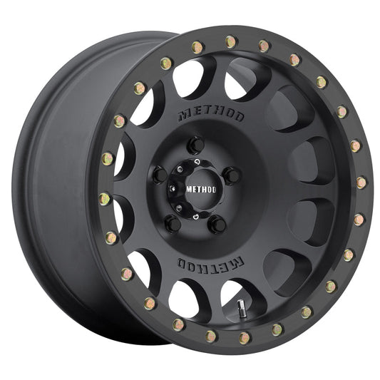 Method Mr105 Beadlock 17x8.5 0mm Offset 6x5.5 108mm CB Matte Black w/BH-H24125 Wheel - Mammoth Racing -