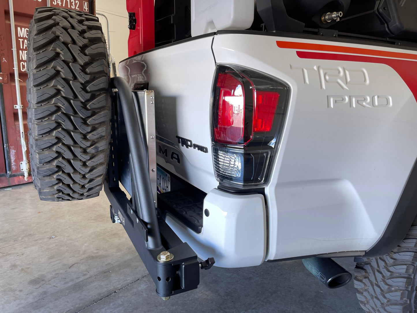 Universal Modular Spare Tire Carrier Rack, Center Mount, LUG Pattern 6x135 - My Store