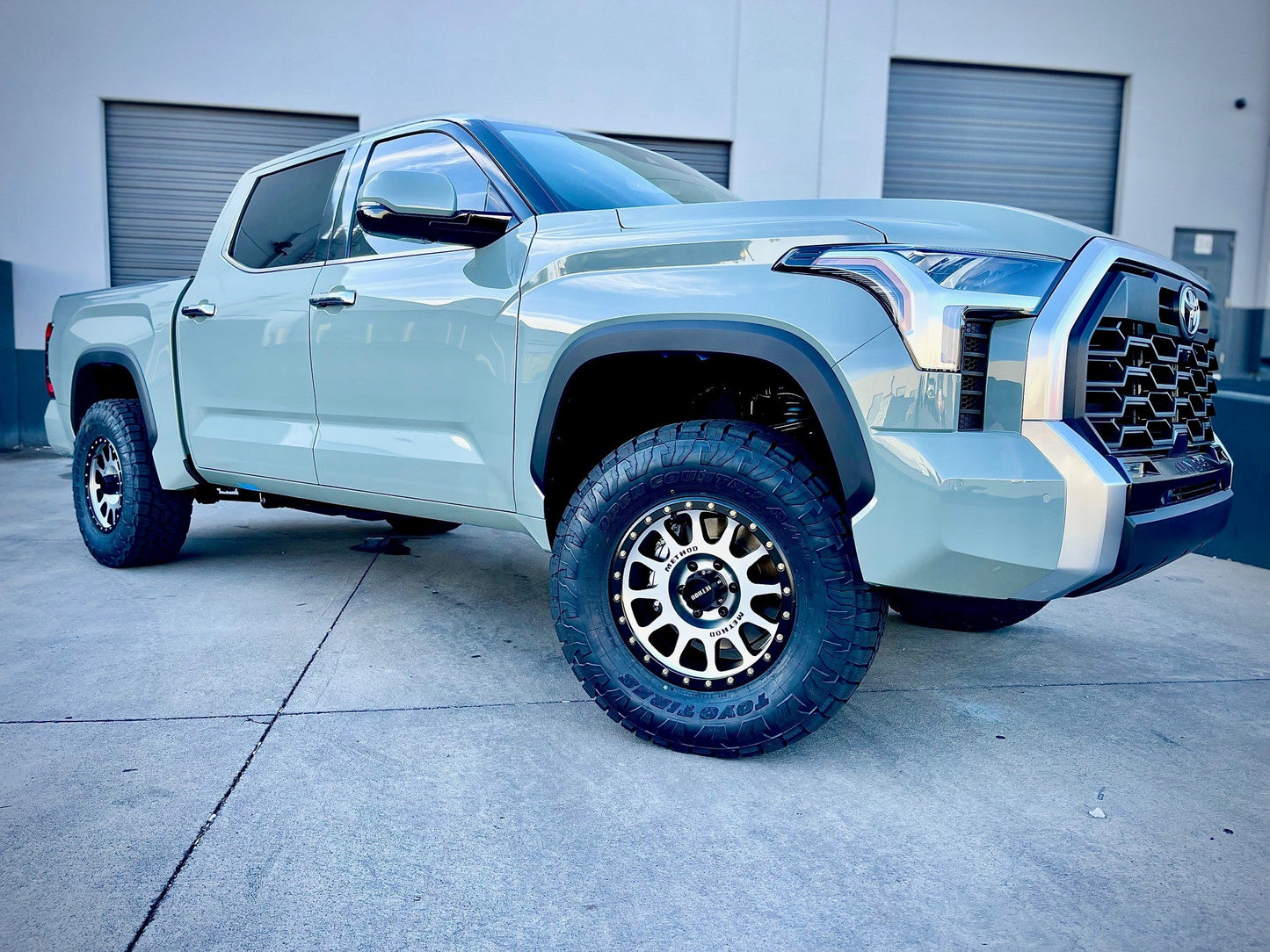 Lift Kits, 2022 Toyota Tundra, Sport, Black - My Store