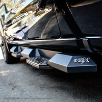 Westin 19-22 Chevrolet Silverado 1500 DC HDX Xtreme Nerf Step Bars - Tex. Blk - Mammoth Racing -