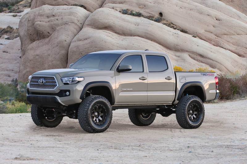 Fabtech 16-21 Toyota Tacoma 4/2wd 6 Lug Models Only 6in Perf Sys w/Dlss 2.5 C/Os & Rr Dlss - Mammoth Racing -