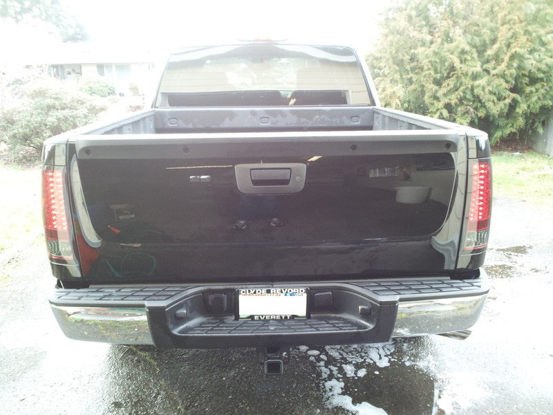 Spyder GMC Sierra 07-13 (Not 3500 Dually 4 Rear Wheels)LED Tail Lights Red Clear ALT-YD-GS07-LED-RC - Mammoth Racing -