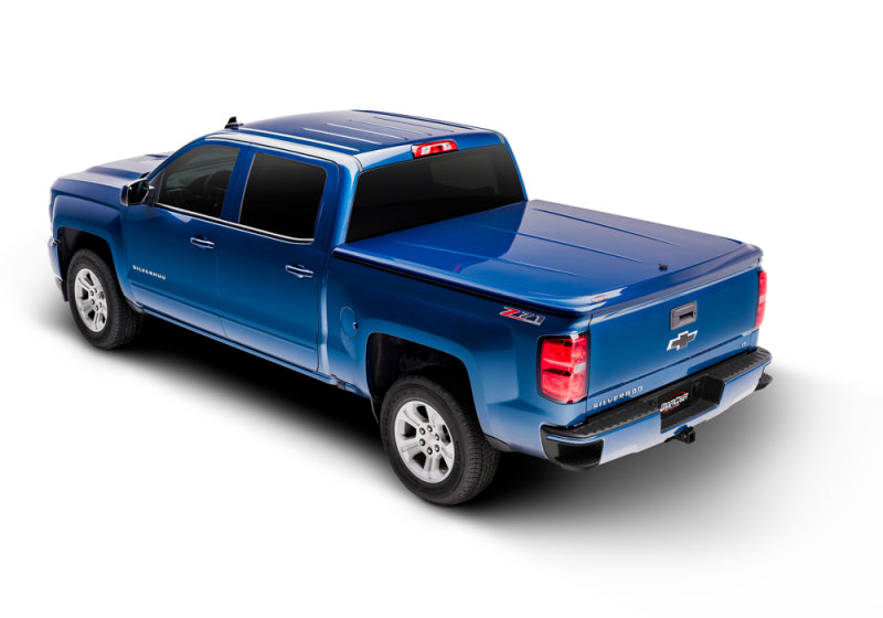 UnderCover 14-15 Chevy Silverado 1500 5.8ft Lux Bed Cover - Sonoma Jewel Red - Mammoth Racing -