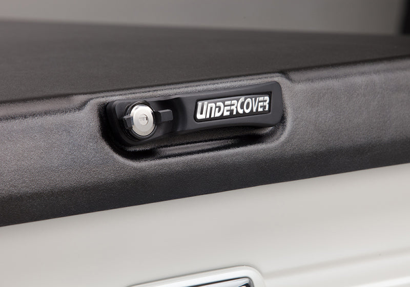 UnderCover 15-20 Chevy Colorado/GMC Canyon 6ft Elite Bed Cover - Black Textured - Mammoth Racing -