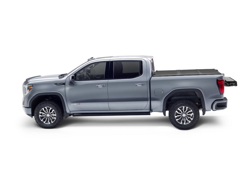 UnderCover 16-21 Toyota Tacoma Double Cab 5ft Triad Bed Cover - Mammoth Racing -