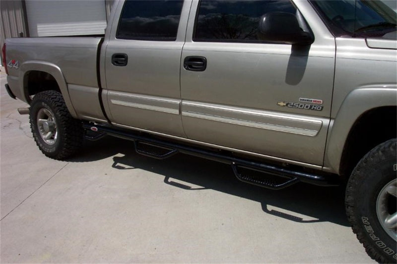 N-Fab Nerf Step 01-06 Chevy-GMC 2500/3500 Crew Cab 6.5ft Bed - Gloss Black - Bed Access - 3in - Mammoth Racing -