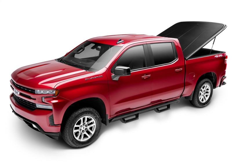 UnderCover 19-20 Chevy Silverado 1500 5.8ft SE Bed Cover - Black Textured - Mammoth Racing -