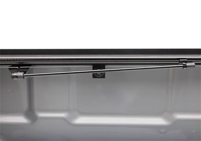 BAK 2022 Nissan Frontier 5ft Bed BAKFlip MX4 Matte Finish - Mammoth Racing -