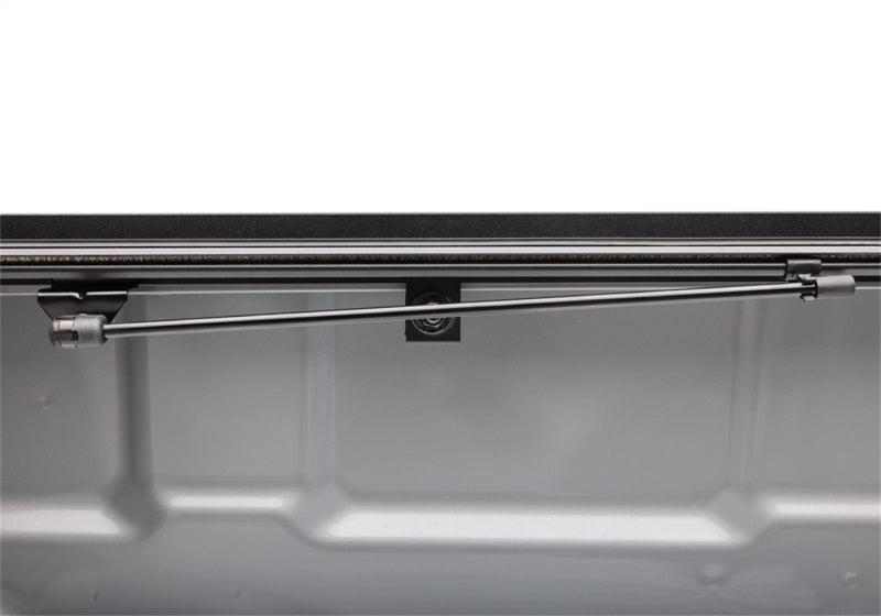 BAK 2022 Nissan Frontier 6ft Bed BAKFlip MX4 Matte Finish - Mammoth Racing -