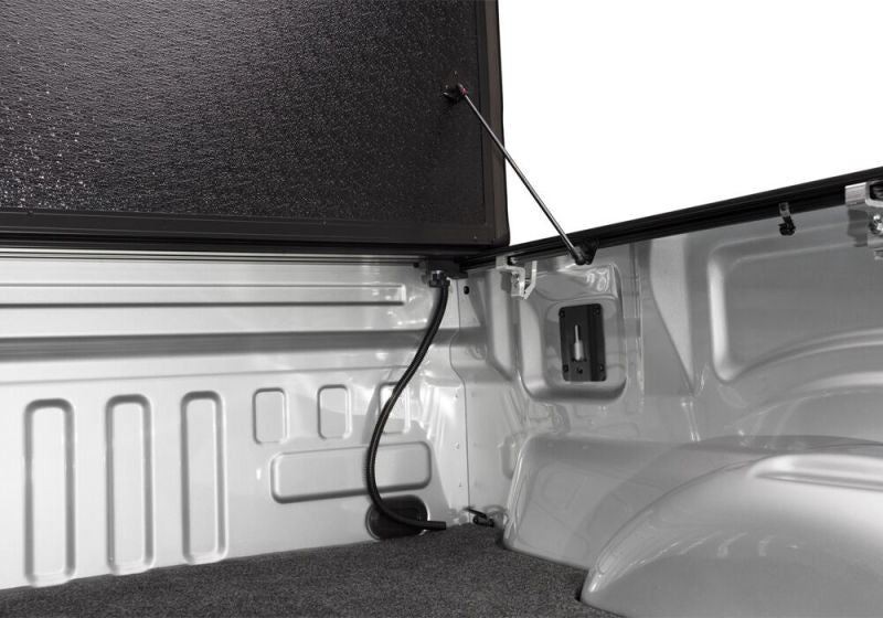 UnderCover 2022 Ford Maverick 4.5ft Flex Bed Cover - Mammoth Racing -