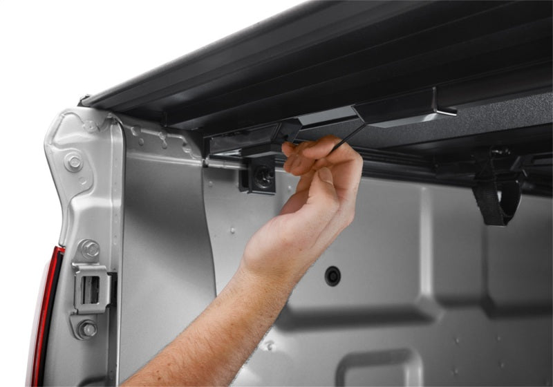 BAK 2022 Nissan Frontier 6ft Bed BAKFlip MX4 Matte Finish - Mammoth Racing -