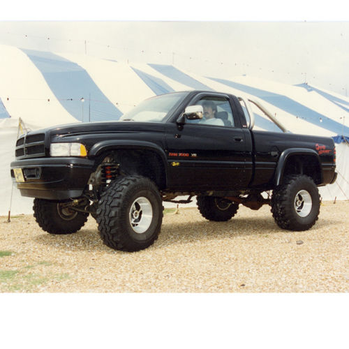 Superlift 00-01 Dodge Ram 1500 4WD 5in Lift Kit Control Arm Kit w/ Superlift Shocks - Mammoth Racing -