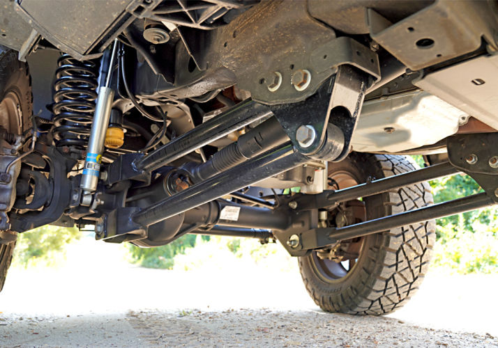 Superlift 08-10 Ford F-250/F-350 SuperDuty 4WD Diesel 4in Lift Kit w/ Fox 2.0 Shocks - Mammoth Racing -