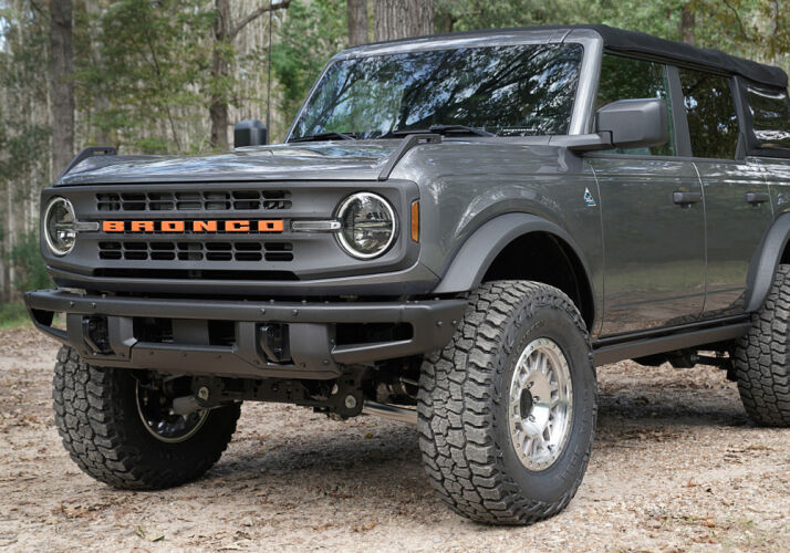 Superlift 21-22 Ford Bronco 4WD (Does not fir Sport or Sasquatch Package) 2in Lift Kit - Mammoth Racing -